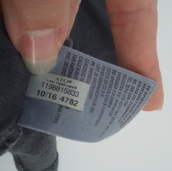 AEO Soft & Sexy Gray Keyhole Long Sleeve Shirt Small American Eagle Outfitters - Picture 6 of 9